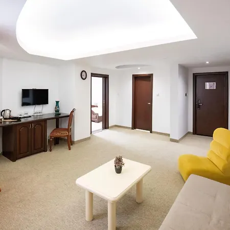 Hotel Royal By Euxin 3*