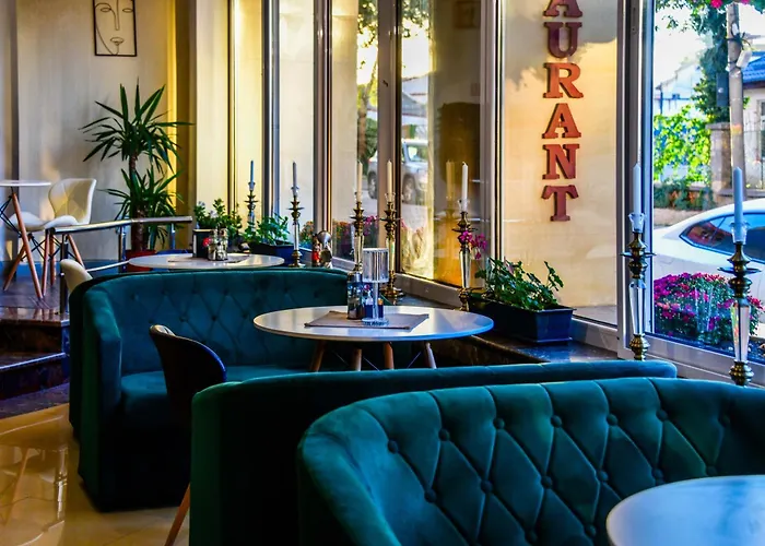 Royal By Euxin Szálloda 3*