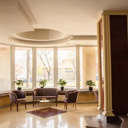 Royal By Euxin 3* Constança