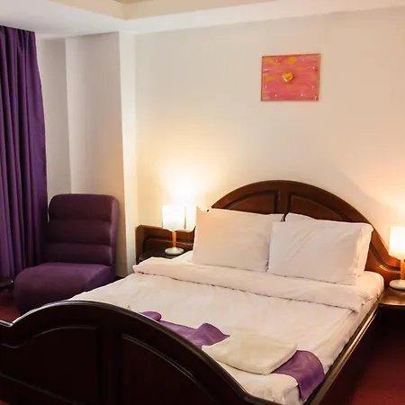 Royal By Euxin Hotel 3*