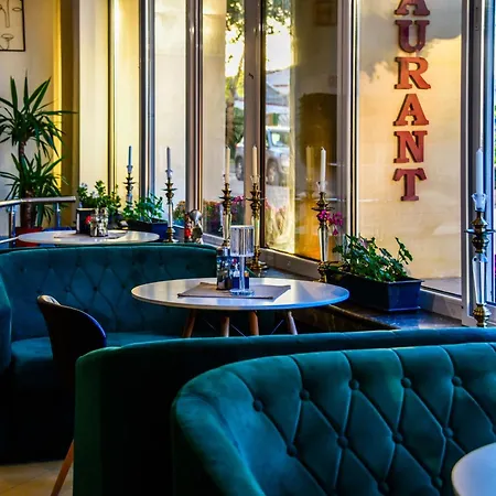 Royal By Euxin Hotel 3*