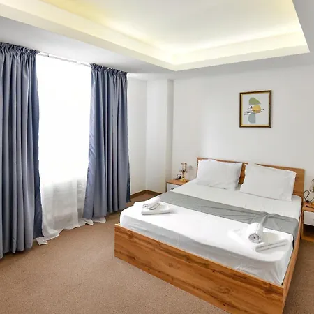 Royal By Euxin Hotel 3*