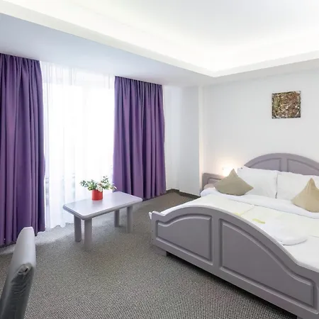 Royal By Euxin 3*