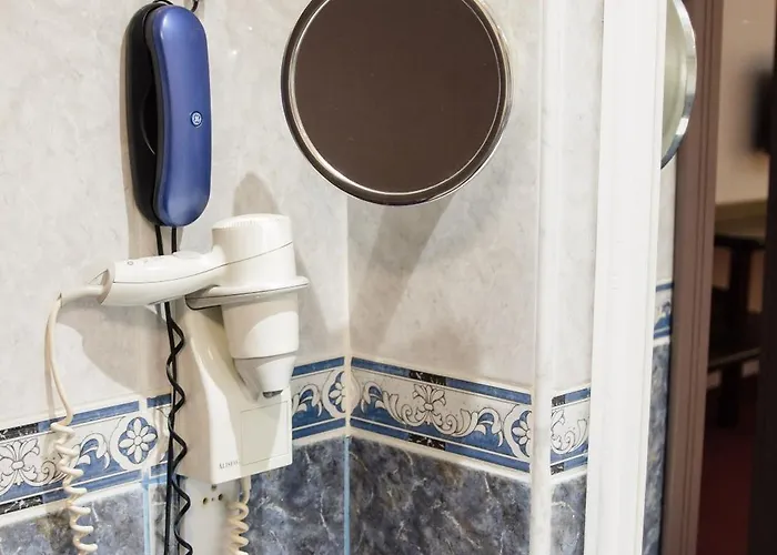 Royal By Euxin 호텔