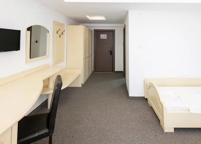 Royal By Euxin ホテル 3*